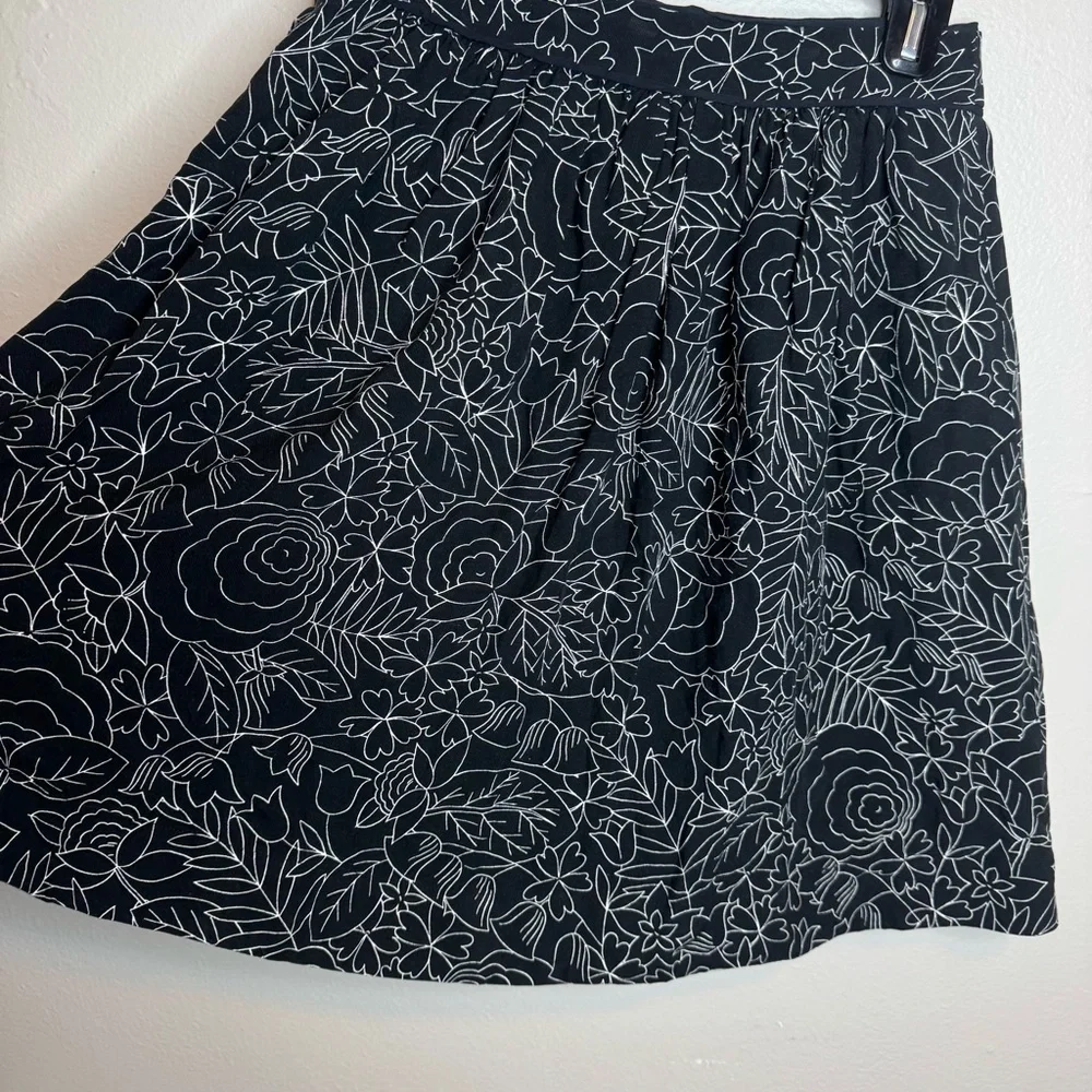 Anthropologie Conversations 38 of 52 Colloquial A-Line Skirt Black Floral Circle